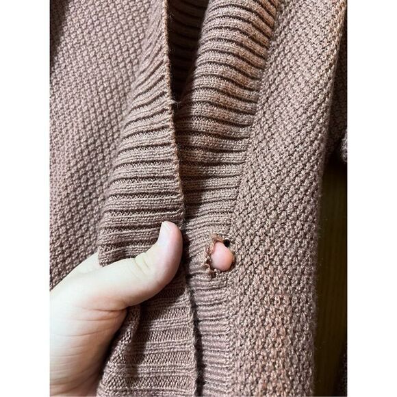 Pink Rose Mauve Cardigan Woman’s Size Small 100% Acrylic- Hole See photo/ Descri - Picture 4 of 14